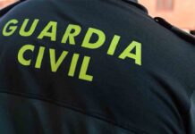 Juicio a dos guardias civiles por vejar lingüísticamente a un viajero en el Prat 15 detenidos por estafar 200.000 euros con "el hijo en apuros"