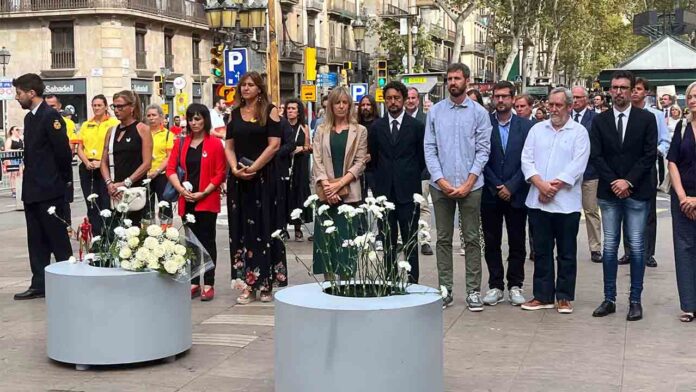 Homenaje a las víctimas del 17-A en el séptimo aniversario