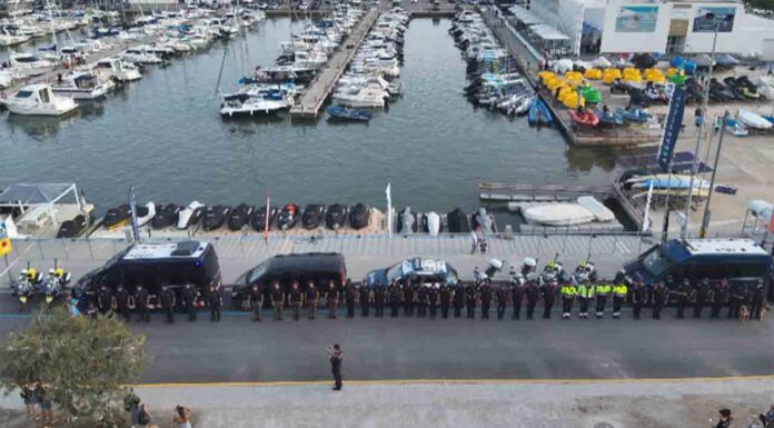 Los Mossos se despliegan por tierra, mar y aire por la Copa América Los Mossos se despliegan por tierra, mar y aire por la Copa América