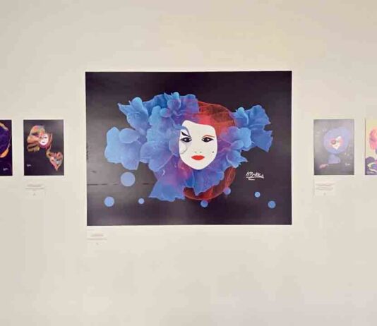Houda Bakkali lleva el arte digital de Barcelona a Arabia Saudí Houda Bakkali lleva el arte digital de Barcelona a Arabia Saudí