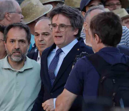 Llarena cree que podría haberse detenido a Puigdemont y pide investigar la huida Llarena cree que podría haberse detenido a Puigdemont y pide investigar la huida