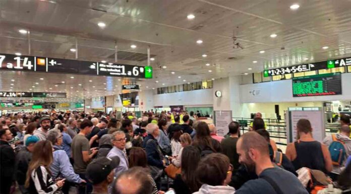 Paralizados los AVE, Intercity y Euromed en la estación de Sants al descarrilar un tren Paralizados los AVE, Intercity y Euromed en la estación de Sants al descarrilar un tren