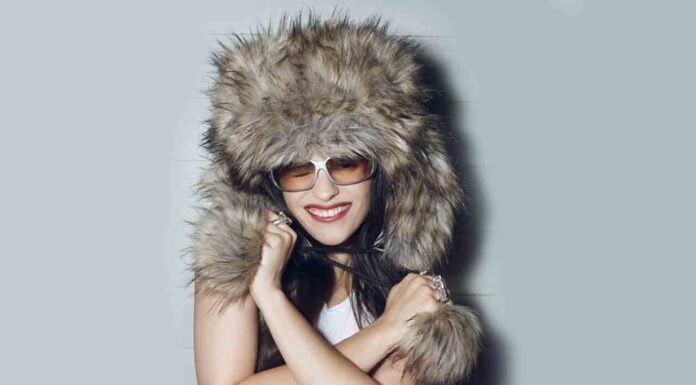 Rosalia estrena su tema ‘Omega’ en el Piromusical de La Mercè Rosalia estrena su tema 'Omega' en el Piromusical de La Mercè