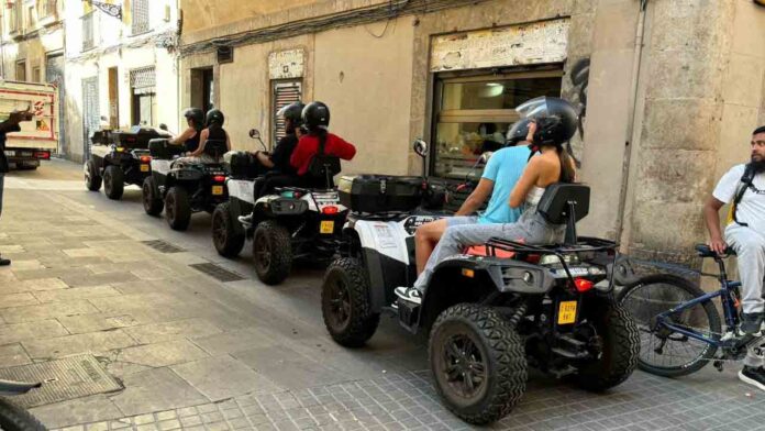 Bicitaxis, Tuk-Tuk y ahora Quads, se complica la movilidad en Barcelona