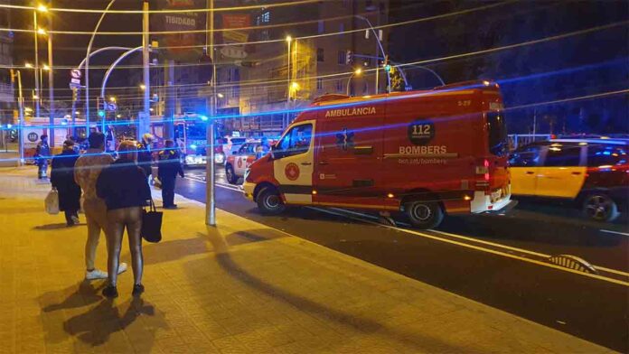 Bomberos Se incendia un transformador eléctrico en la Diagonal