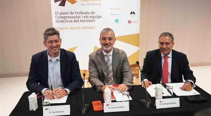 Collboni sitúa la vivienda como prioridad a escala metropolitana El alcalde de Barcelona y presidente del AMB, Jaume Collboni, ha participado esta mañana en el Fórum Empresarial del Llobregat, una iniciativa promovida por la Asociación Empresarial de L'Hospitalet y Baix Llobregat (AEBALL), con la implicación de instituciones , entidades y empresas emblemáticas, que da respuesta a la vocación de liderazgo e innovación las personas empresarias y directivas vinculadas al territorio. El acto ha estado presidido por Santiago Ballesté, presidente de AEBALL, y la bienvenida ha estado a cargo del alcalde de L'Hospitalet de Llobregat, David Quirós.