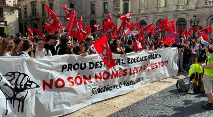 Huelga de estudiantes este viernes con manifestación en la Plaza de Sant Jaume Huelga de estudiantes este viernes con manifestación en la Plaza de Sant Jaume