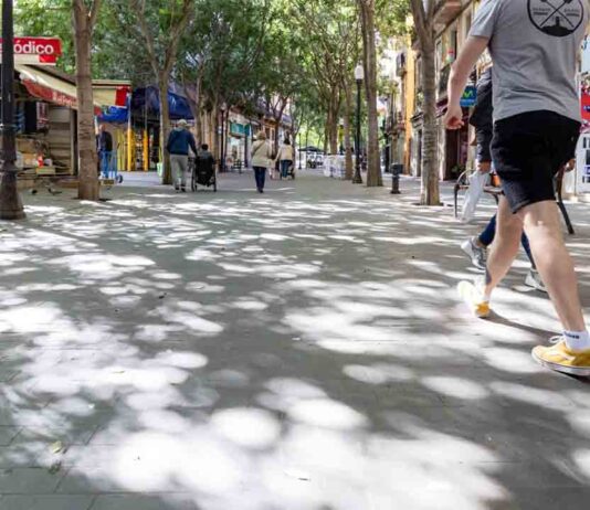 Finaliza la pavimentación del tramo central de la calle de Rogent Finaliza la pavimentación del tramo central de la calle de Rogent