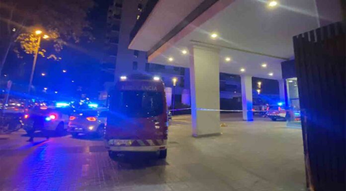 Incendio en un asentamiento de barracas de la Magòria, en la Bordeta Incendio en un asentamiento de barracas de la Magòria, en la Bordeta