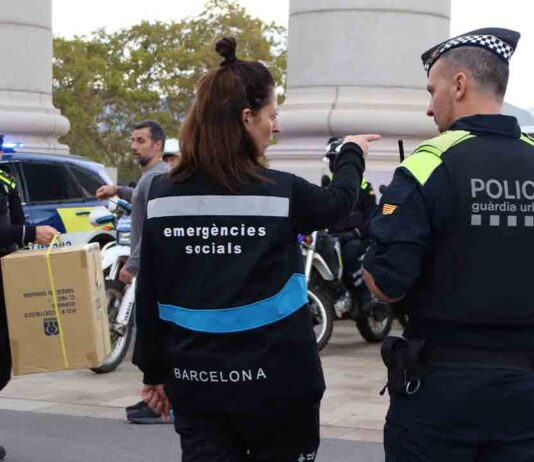 Barcelona retira de València a la Guàrdia Urbana, a requerimiento del Estado Barcelona retira de València a la Guardia Urbana, a requerimiento del Estado