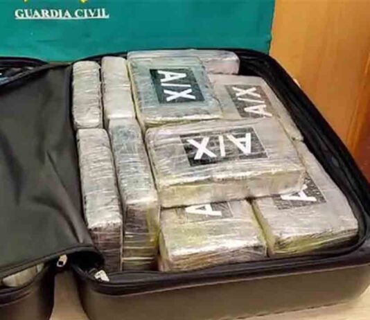 Detenido en el Aeropuerto de El Prat con 17 kilos de cocaína en su maleta Detenido en el Aeropuerto de El Prat con 17 kilos de cocaína en su maleta