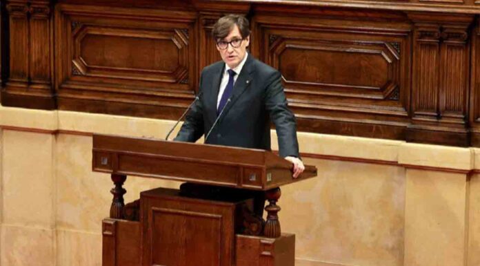 Illa garantiza que Catalunya estará con València «hasta el final» Illa garantiza que Catalunya estará con València "hasta el final"