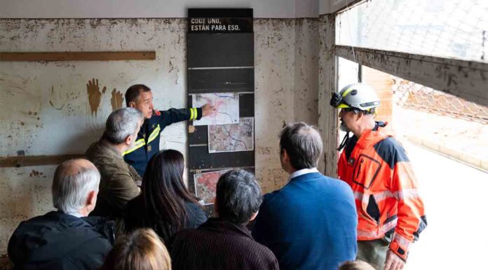 Un equipo del Ayuntamiento de Barcelona viaja a Catarroja Un equipo del Ayuntamiento de Barcelona viaja a Catarroja