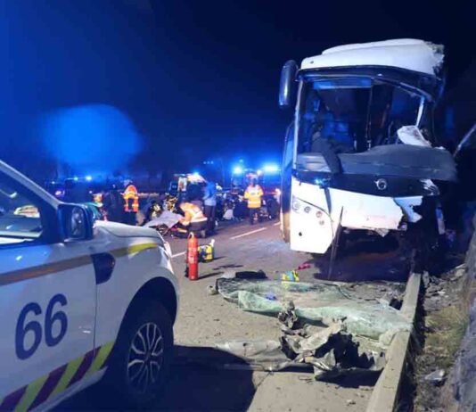 Dos muertos en un accidente de autocar de Hospitalet a la Cerdanya Dos muertos en un accidente de autocar de Hospitalet a la Cerdanya