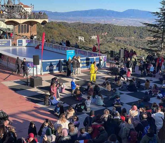 El Tibidabo acoge una nueva edición de la cantada solidaria Cançó de Pau El Tibidabo acoge una nueva edición de la cantada solidaria Cançó de Pau