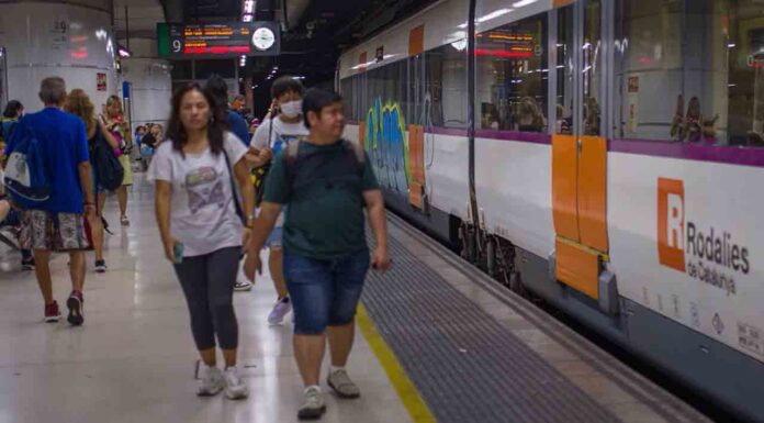 Retrasos en las principales líneas de Rodalies: R1, R2, R3 y R4 Retrasos en las principales líneas de Rodalies: R1, R2, R3 y R4