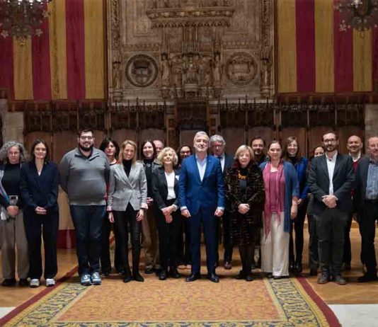 Collboni y Manuela Carmena presentan el libro ‘Los papeles de Tierno Galván’ Collboni y Manuela Carmena presentan el libro 'Los papeles de Tierno Galván'
