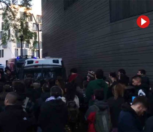 Dispositivo de los Mossos y la Urbana para desalojar la Antiga Massana Dispositivo de los Mossos y la Urbana para desalojar a la Antiga Massana