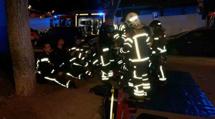 Dos heridos graves por el incendio de dos pisos esta madrugada Dos heridos graves por el incendio de dos pisos esta madrugada