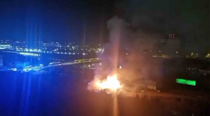 Incendio en un asentamiento de chabolas en la Sagrera Incendio en un asentamiento de chabolas en la Sagrera