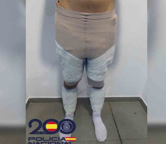 Detenido en el Aeropuerto de El Prat con más de 2 kilos de cocaína Detenido en el Aeropuerto de El Prat con más de 2 kilos de cocaína