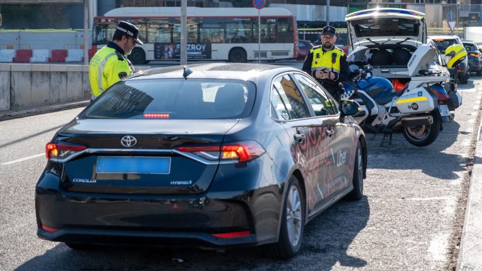 Control estricto a los VTC: La Guàrdia Urbana refuerza la seguridad en Barcelona