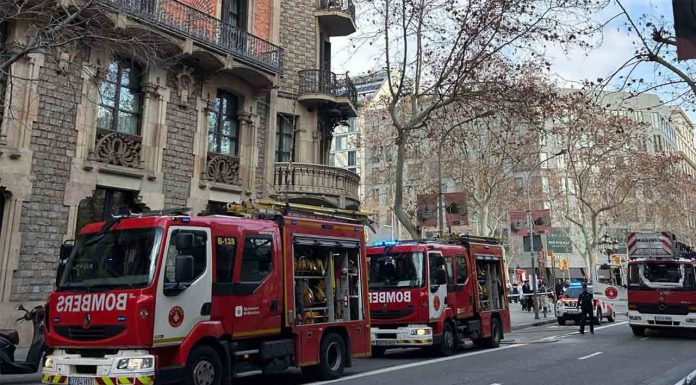 Incendio en el Hotel Monument, en el Paseo de Gràcia Incendio en el Hotel Monument, en el Paseo de Gràcia