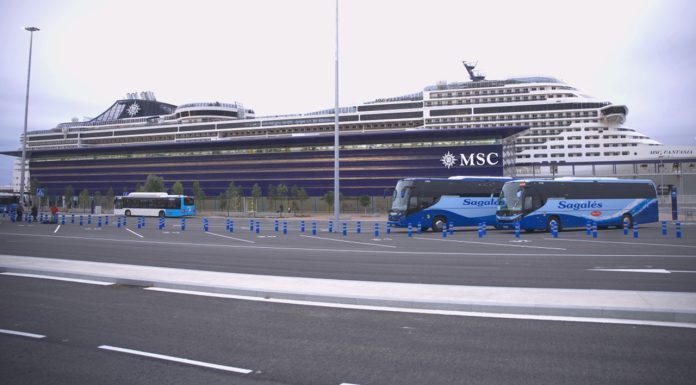 MSC Cruceros estrena terminal en el Moll Adossat MSC Cruceros estrena terminal en el Moll Adossat