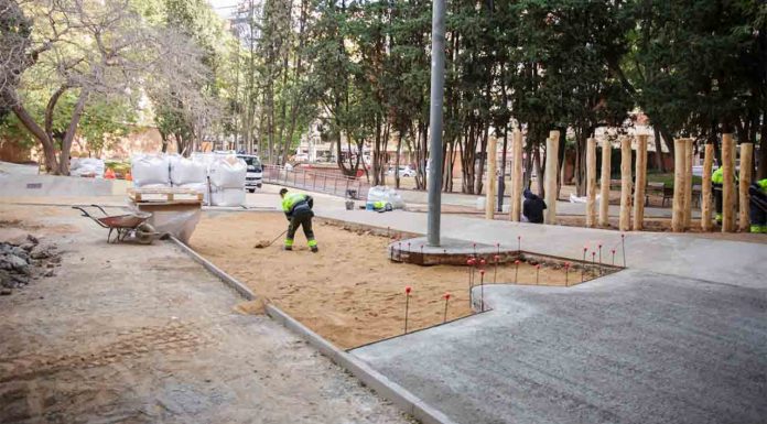 Se inician las obras para renovar 19 áreas de juego infantil Se inician las obras para renovar 19 áreas de juego infantil