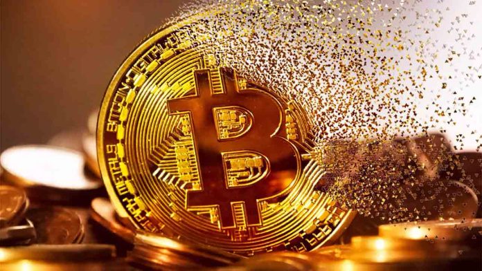 Detenida en el Eixample por intentar estafar 600.000 euros en criptomonedas