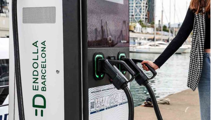 El Port Olímpic acoge la segunda edición del Barcelona Electric Marine Show