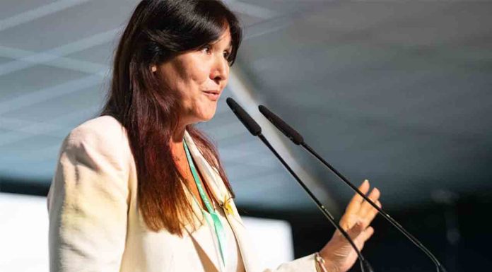 El TSJC solicita indulto parcial para Laura Borràs y suspende su ingreso en prisión El TSJC solicita indulto parcial para Laura Borràs y suspende su ingreso en prisión