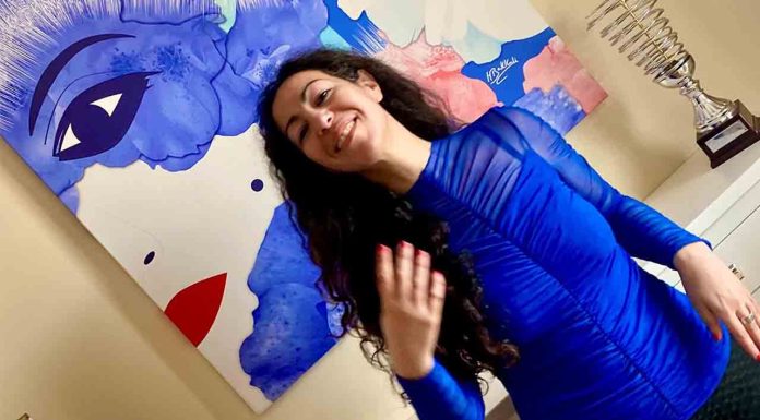 Houda Bakkali: “El arte en el que creo tiene actitud ganadora” Houda Bakkali: “El arte en el que creo tiene actitud ganadora”