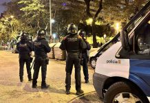 Varios disparos en plena madrugada en La Mina siembran el temor entre los vecinos Una decena de detenidos en La Mina por el tiroteo del 7 de enero