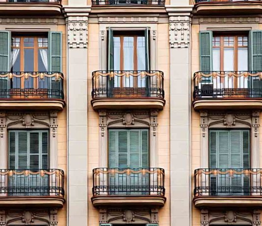 El Govern compra en Barcelona 487 pisos para alquiler social El Govern compra en Barcelona 487 pisos para alquiler social