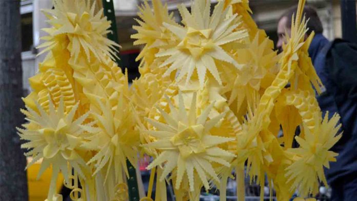 Ferias de ramos en la Sagrada Familia y en la rambla de Catalunya