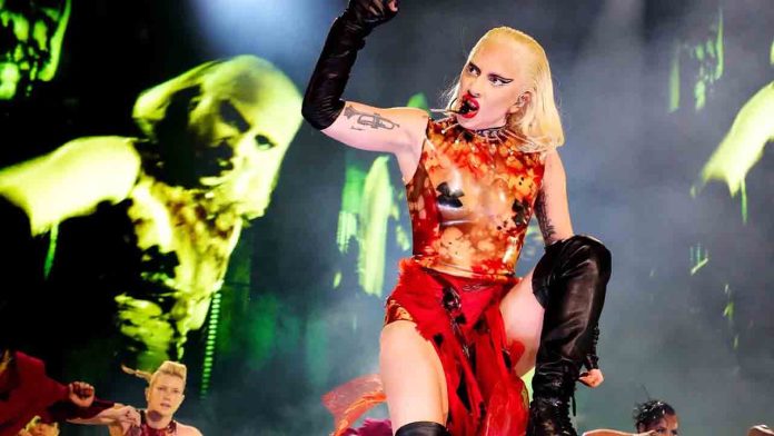 Lady Gaga ofrecerá un tercer concierto el 31 de octubre