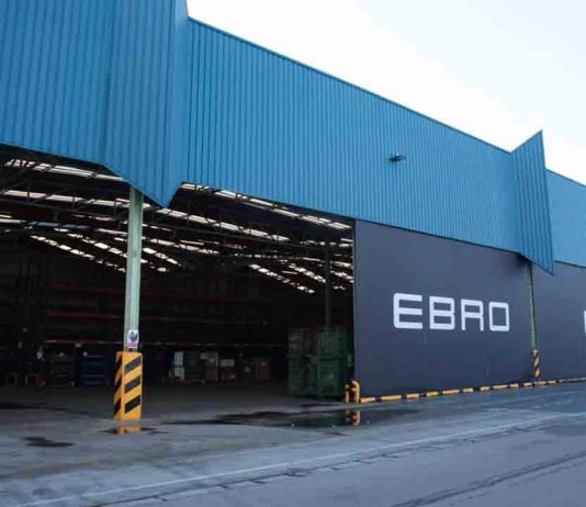 Muere un hombre electrocutado en la fábrica de Ebro de la Zona Franca Muere un hombre electrocutado en la fábrica de Ebro de la Zona Franca