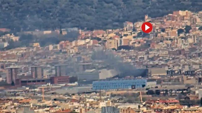 Se incendia una empresa de cosméticos en el Bon Pastor