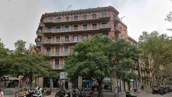 El Ayuntamiento compra un edificio con 10 pisos y 4 locales en la calle València El Ayuntamiento compra un edificio con 10 pisos y 4 locales en la calle València