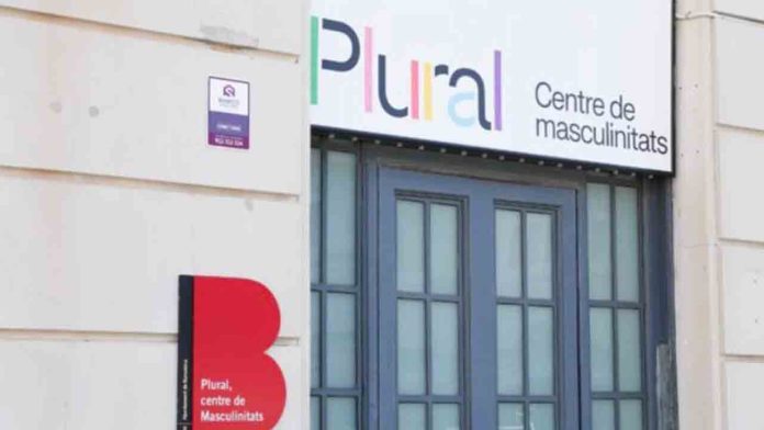 El Plural, Centre de Masculinitats, se traslada a El Clot