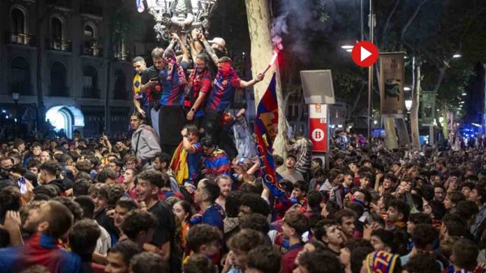 Gran fiesta en Canaletes: Barça Campeón