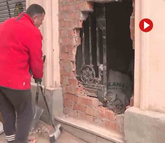 Los Mossos encuentran vacío el bloque ocupado en Vallcarca Los Mossos encuentran vacío el bloque ocupado en Vallcarca
