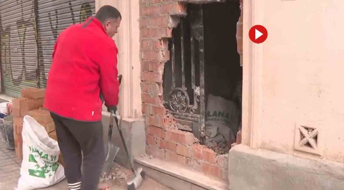 Los Mossos encuentran vacío el bloque ocupado en Vallcarca Los Mossos encuentran vacío el bloque ocupado en Vallcarca