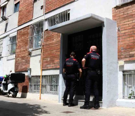 Prisión para el detenido por la muerte de su pareja en Ciutat Meridiana Prisión para el detenido por la muerte de su pareja en Ciutat Meridiana