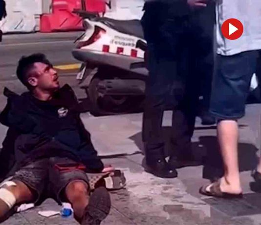 Roban un reloj y varios ciudadanos retienen a uno de los ladrones Roban un reloj y varios ciudadanos retienen a uno de los ladrones