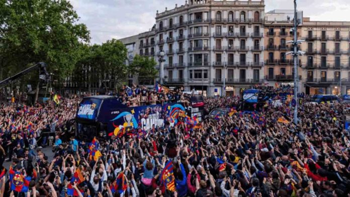Rúa de campeones del Barça 2025