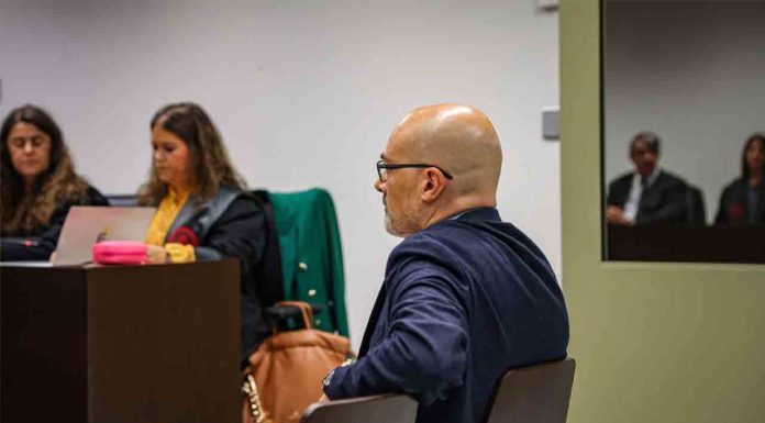 Un año de cárcel a Saül Gordillo por agresión sexual a una trabajadora Un año de cárcel a Saül Gordillo por agresión sexual a una trabajadora