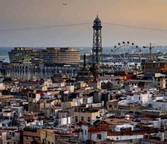 Ciutat Vella inicia la tramitación para aprobar el nuevo plan de usos del distrito Ciutat Vella inicia la tramitación para aprobar el nuevo plan de usos del distrito