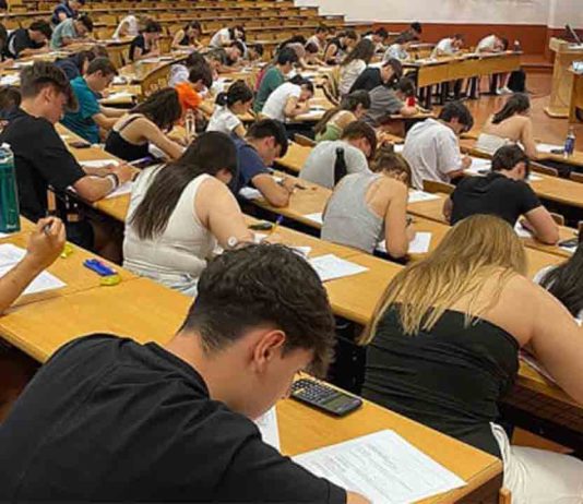 Comienza la selectividad con más de 44.000 alumnos que se examinan Comienza la selectividad con más de 44.000 alumnos que se examinan